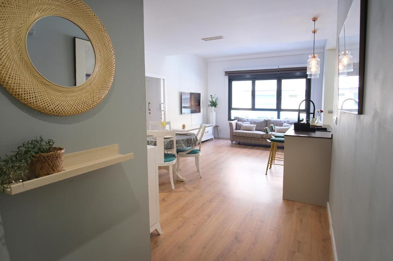 Lujoso Hogar Cerca Del Casco Antiguo De La Ciudad Apartment Valencia Bagian luar foto